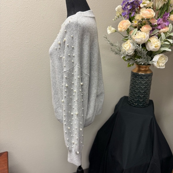Chelsea & Violet XL Gray Pearl Embellished Knit Sweater - Picture 2 of 8